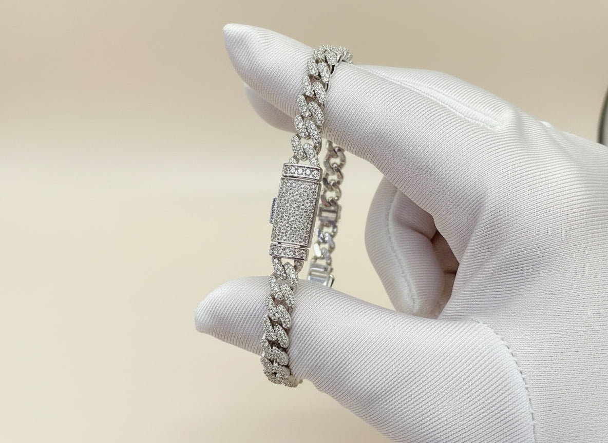 Bracelet Ronin - Moissanite VVS 6 mm, maillons cubains | Couleur D, or 16 carats