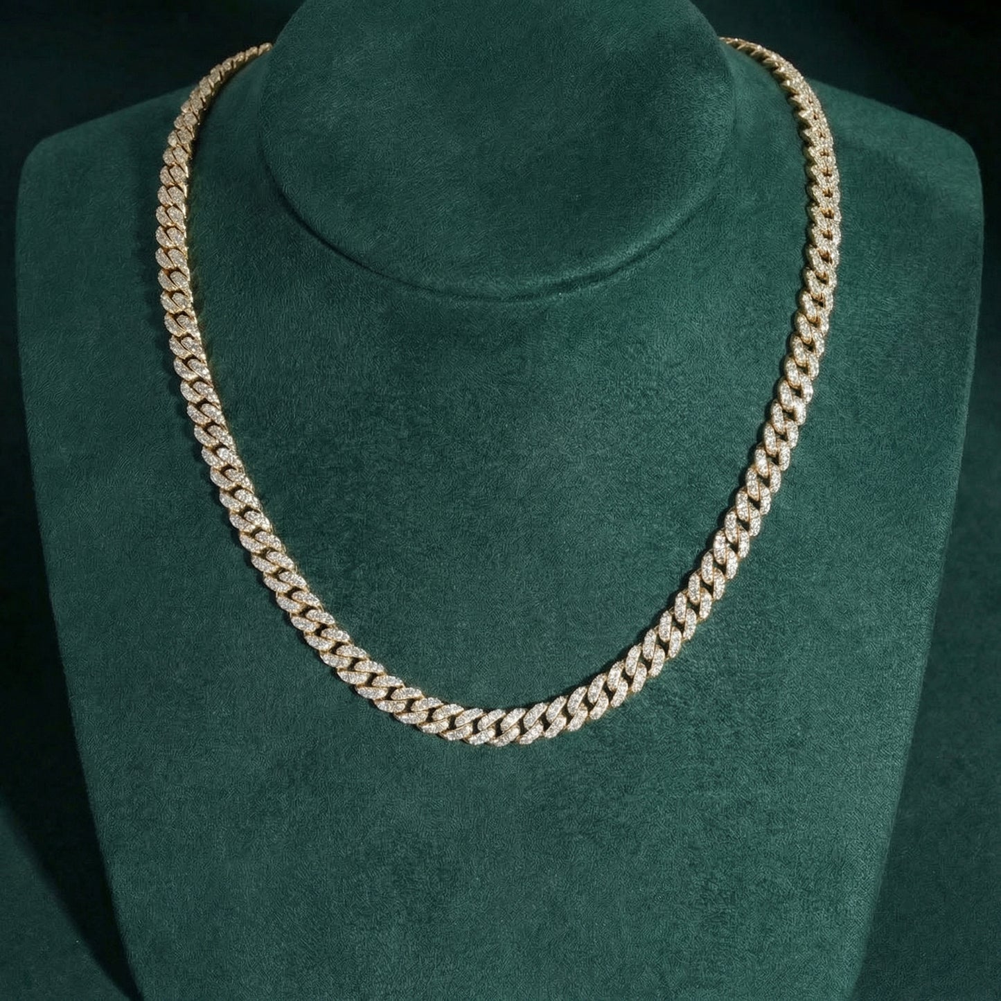 Kratos - 8mm VVS Iced Out Cuban Chain